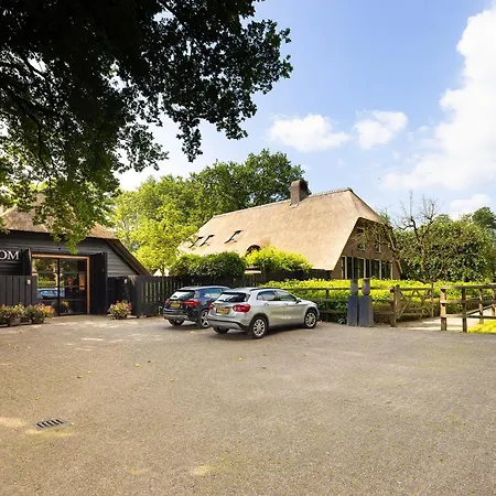 Couette-café Landelijke Hofstee Met Jacuzzi En Zwembad 4*