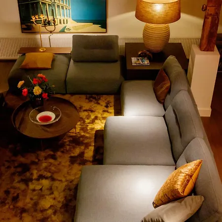 Landelijke Hofstee Met Jacuzzi En Zwembad Couette-café