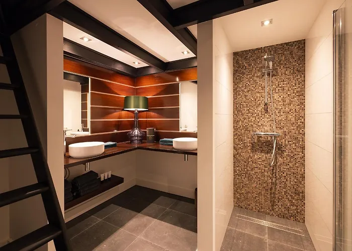 Bed & Breakfast Luxe Veluwse Bosrand Met Jacuzzi En Zwembad Lunteren