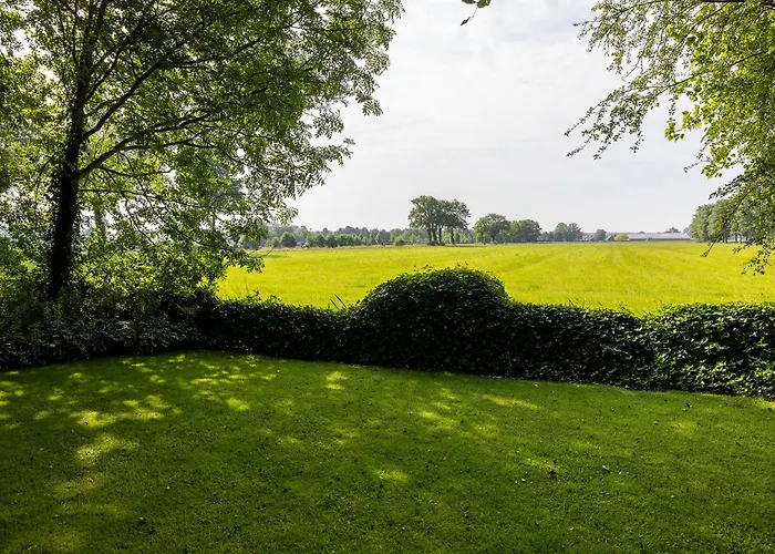 Luxe Veluwse Bosrand Met Jacuzzi En Zwembad Lunteren